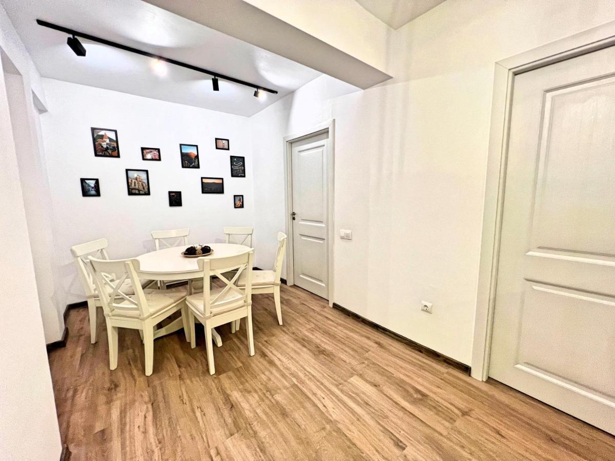 Peak Apartments 브라쇼브 외부 사진